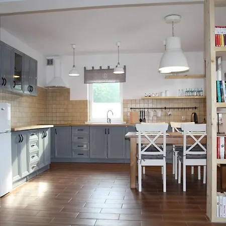 Pelikan Проживание в семье